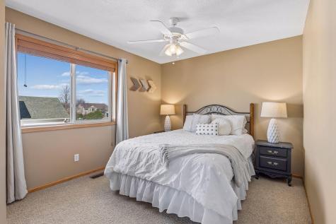 3517 99th Avenue N Brooklyn Park MN 55443