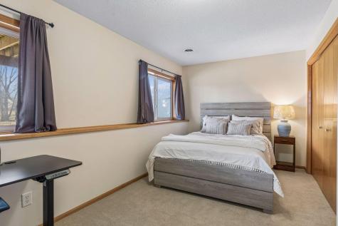3517 99th Avenue N Brooklyn Park MN 55443