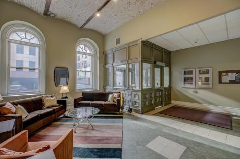 300 Wall Street Saint Paul MN 55101