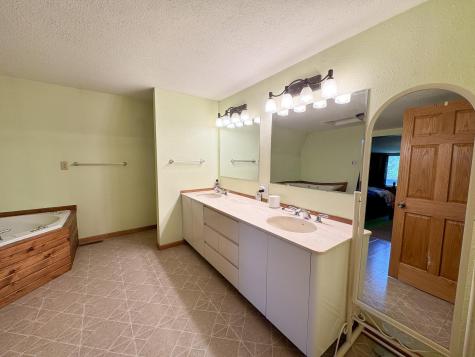 110 Velkommen Street NE Staples MN 56479