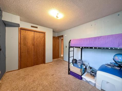 110 Velkommen Street NE Staples MN 56479