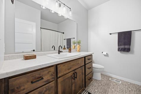 2943 Prairie Farms Circle S Fargo ND 58104