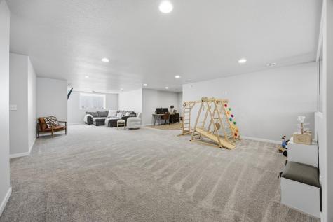 2943 Prairie Farms Circle S Fargo ND 58104