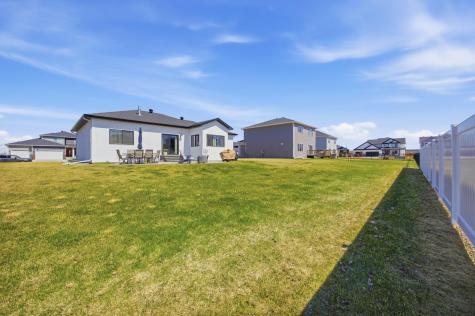 2943 Prairie Farms Circle S Fargo ND 58104