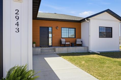 2943 Prairie Farms Circle S Fargo ND 58104