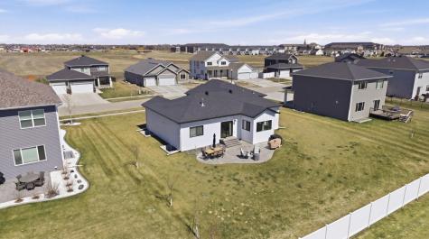 2943 Prairie Farms Circle S Fargo ND 58104