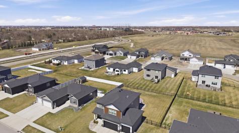 2943 Prairie Farms Circle S Fargo ND 58104