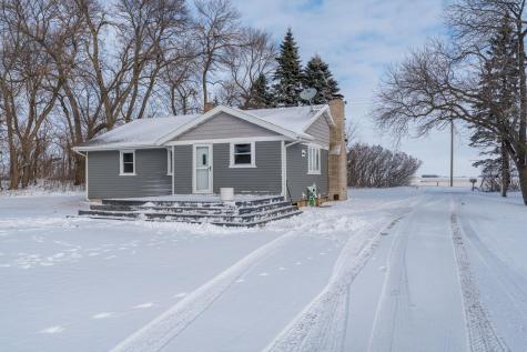 57821 300th Street Winthrop MN 55396