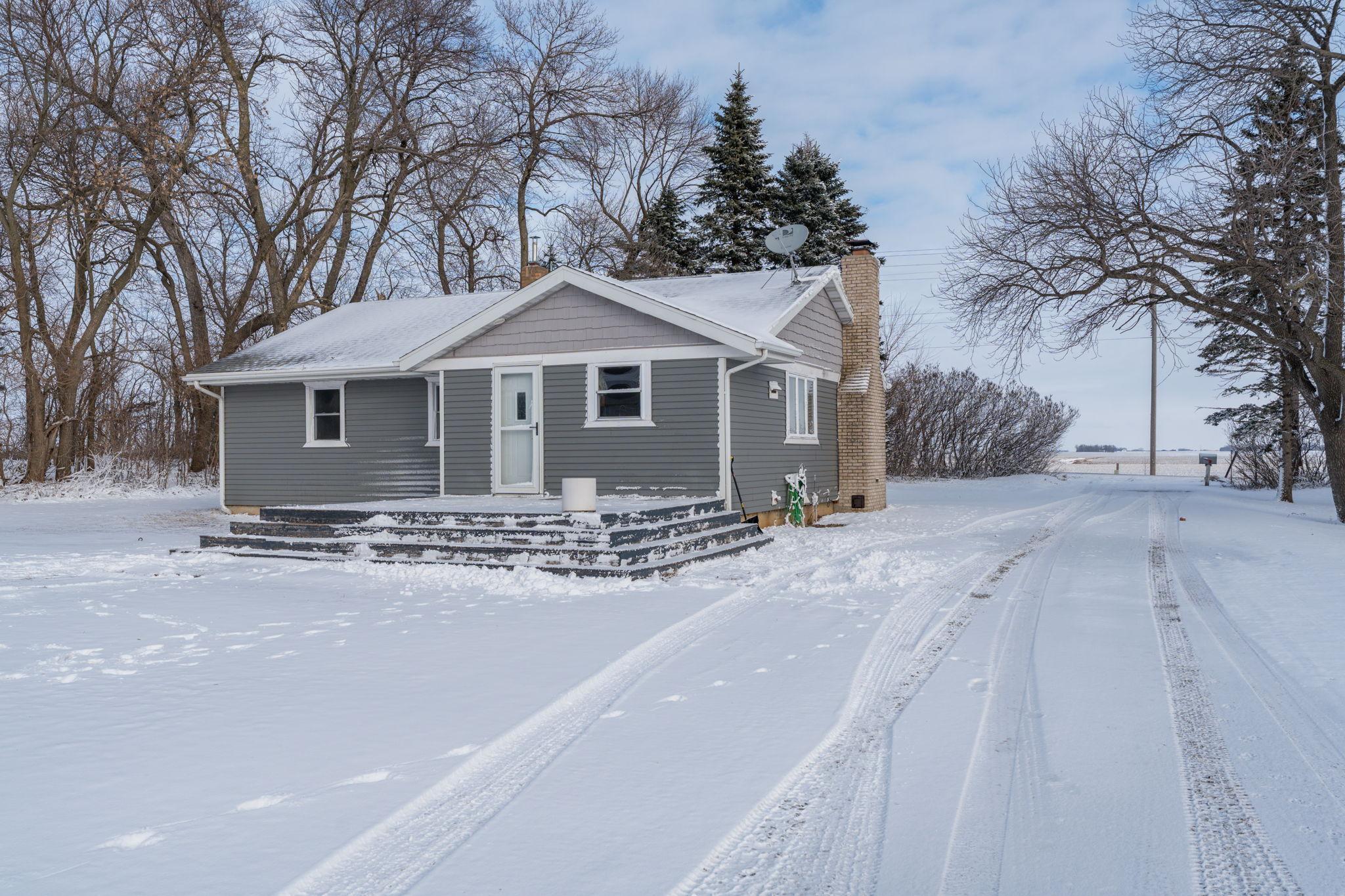 57821 300th Street Winthrop MN 55396