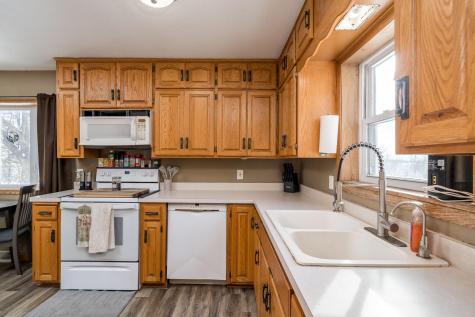 57821 300th Street Winthrop MN 55396