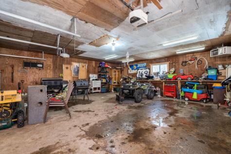 57821 300th Street Winthrop MN 55396