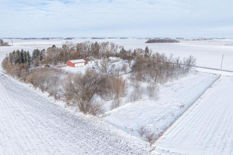 57821 300th Street Winthrop MN 55396