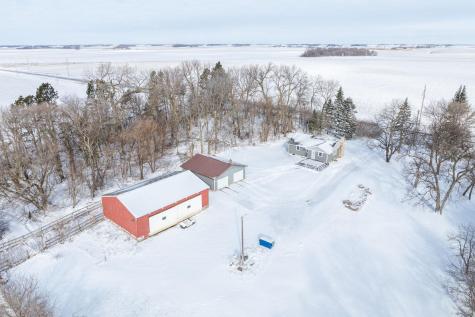 57821 300th Street Winthrop MN 55396