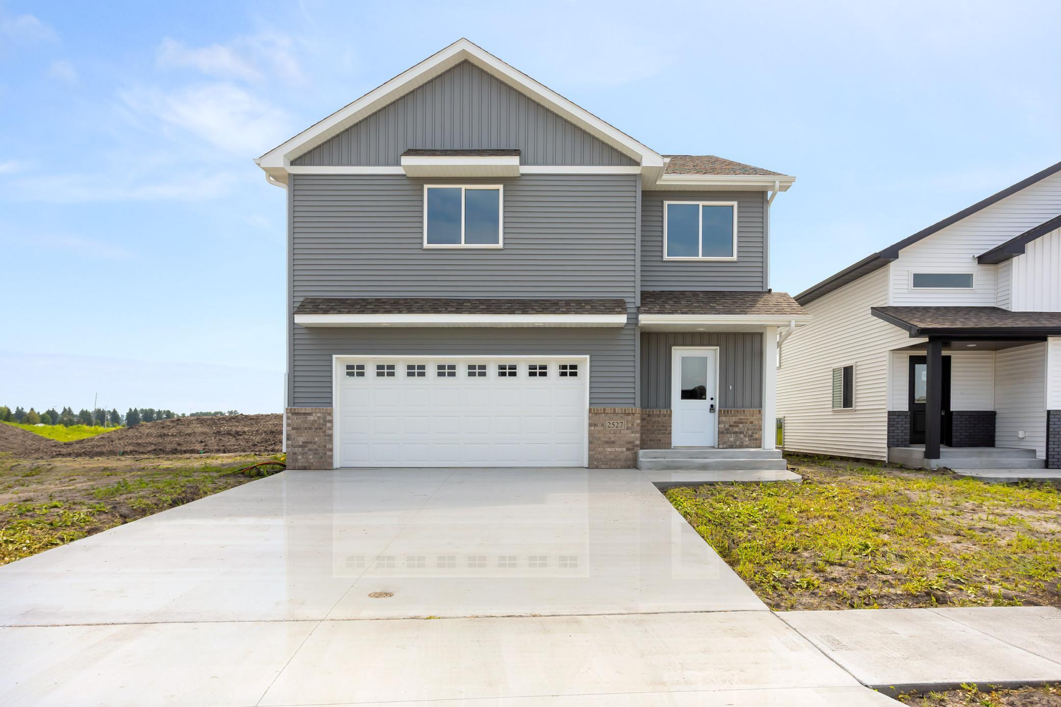 2629 38 Avenue S Moorhead MN 56560