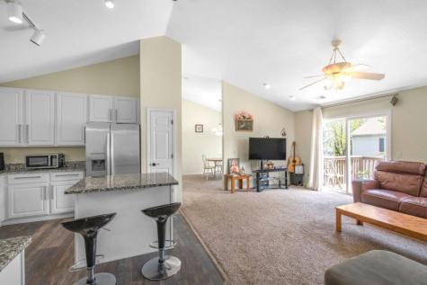 7466 Derby Lane Shakopee MN 55379