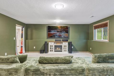 7314 255th Street Wyoming MN 55092