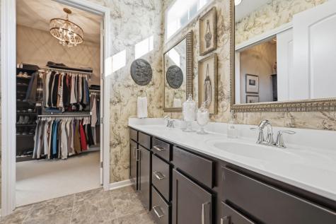 5023 Sundial Lane Woodbury MN 55129
