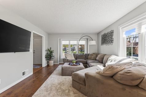 1289 Castle Court Golden Valley MN 55427