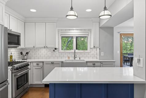 1289 Castle Court Golden Valley MN 55427