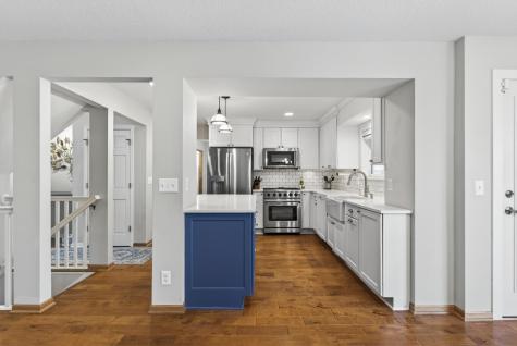 1289 Castle Court Golden Valley MN 55427