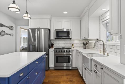 1289 Castle Court Golden Valley MN 55427