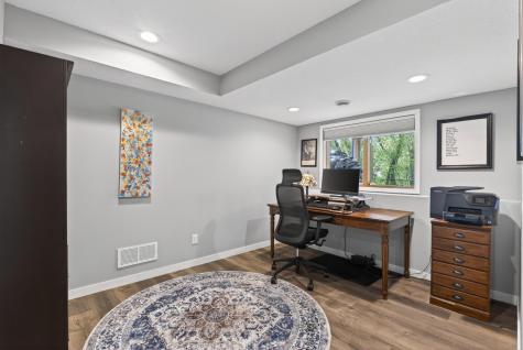 1289 Castle Court Golden Valley MN 55427