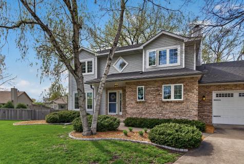 1289 Castle Court Golden Valley MN 55427