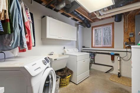 255 E Harney Road Esko MN 55733