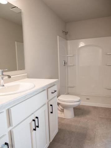 6709 Meadow View Drive S Fargo ND 58104