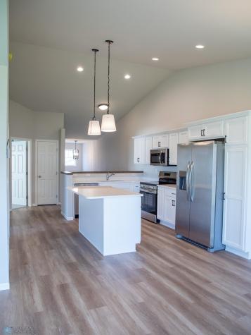 6709 Meadow View Drive S Fargo ND 58104