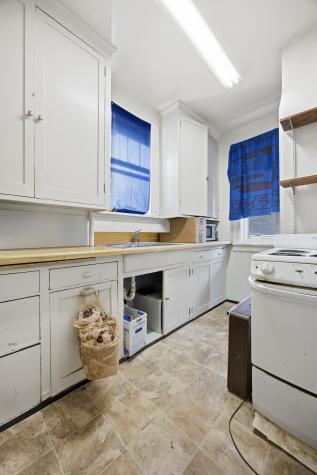 1422 8th Avenue S Fargo ND 58103
