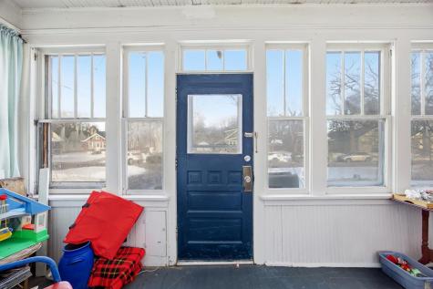 1422 8th Avenue S Fargo ND 58103