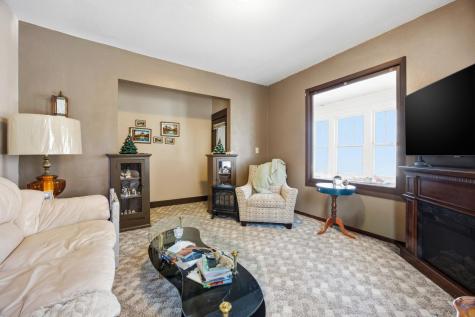 1422 8th Avenue S Fargo ND 58103