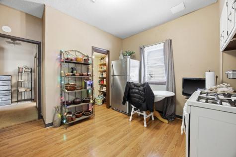 1422 8th Avenue S Fargo ND 58103