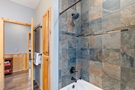 #525 Trapper's Landing Lodge Merit Way Walker MN 56484
