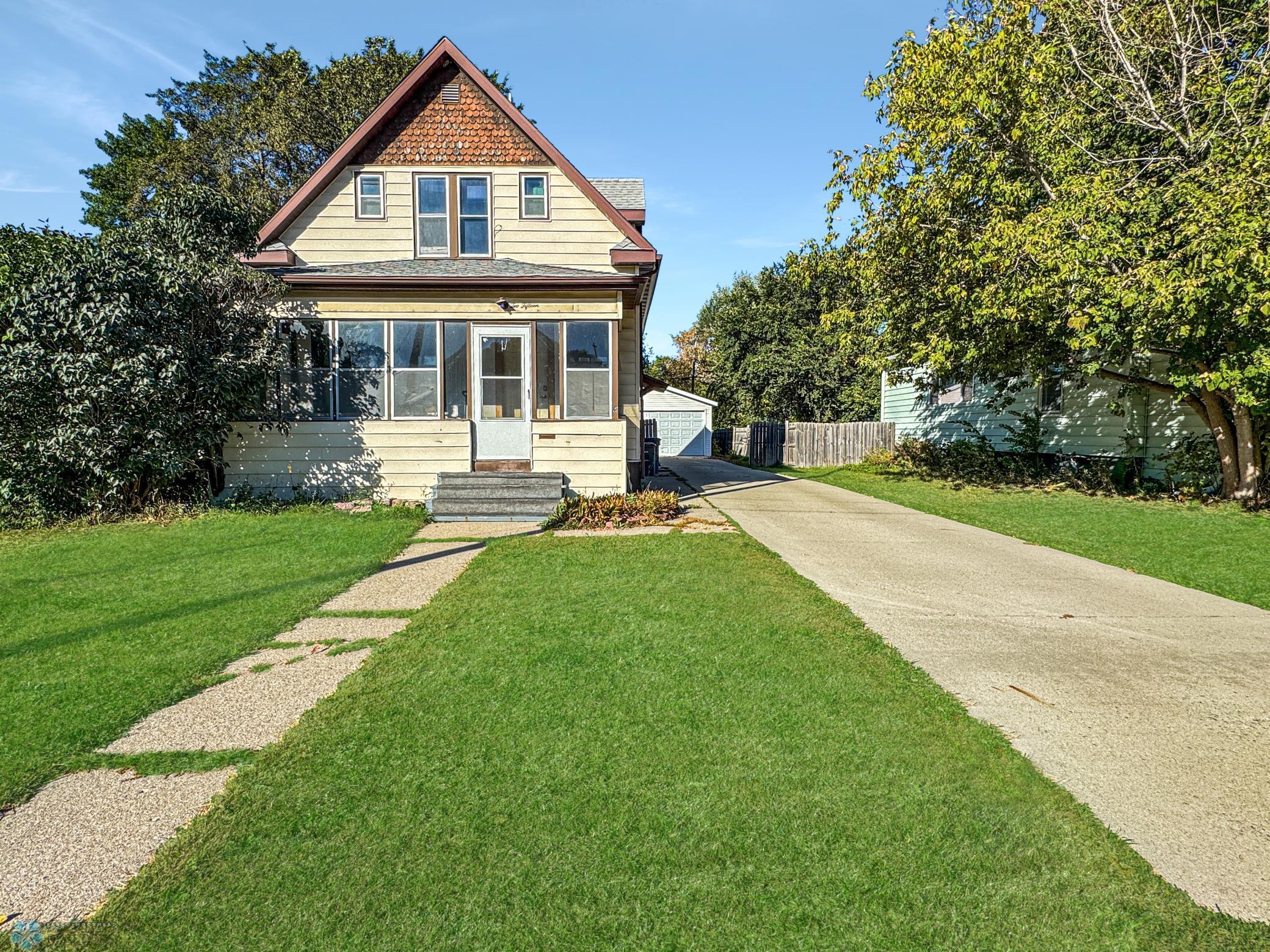 215 11th Street N Moorhead MN 56560