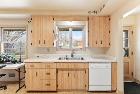5116 Meadow Ridge Edina MN 55439