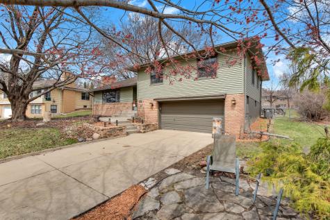 5116 Meadow Ridge Edina MN 55439