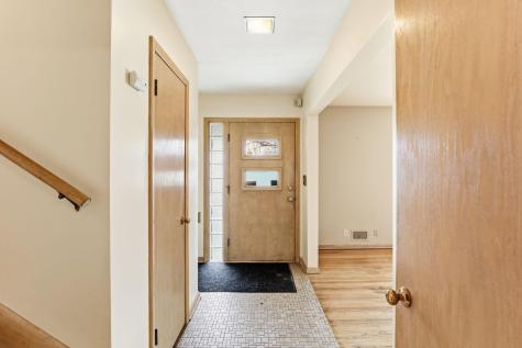 5116 Meadow Ridge Edina MN 55439