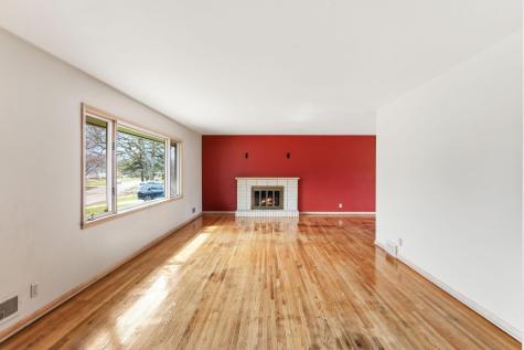 5116 Meadow Ridge Edina MN 55439