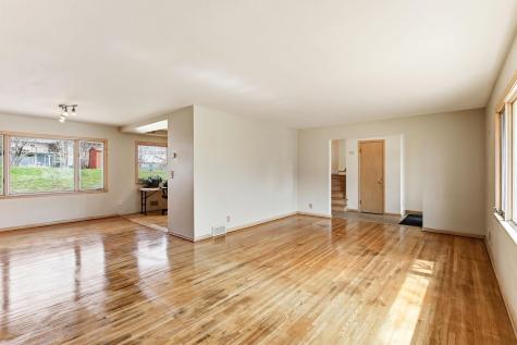 5116 Meadow Ridge Edina MN 55439