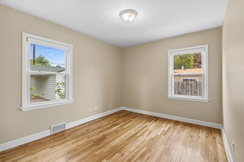 749 Cottage Avenue W Saint Paul MN 55117