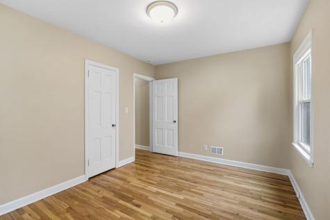 749 Cottage Avenue W Saint Paul MN 55117