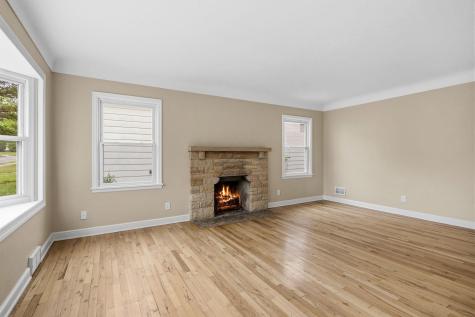 749 Cottage Avenue W Saint Paul MN 55117