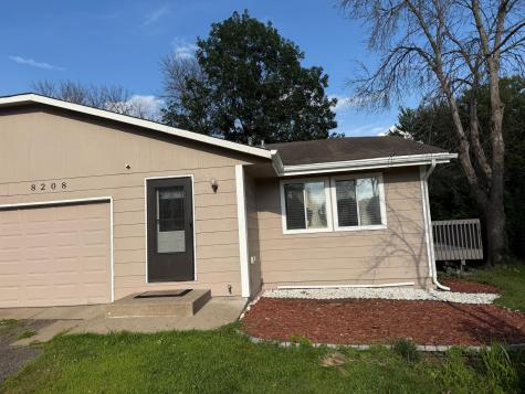 8208 Halifax Court N Brooklyn Park MN 55443