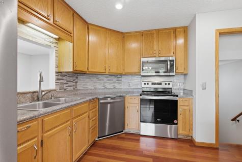 14289 Estates Avenue Apple Valley MN 55124