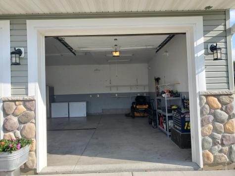 822 Deer Path Montgomery MN 56069