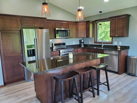 822 Deer Path Montgomery MN 56069