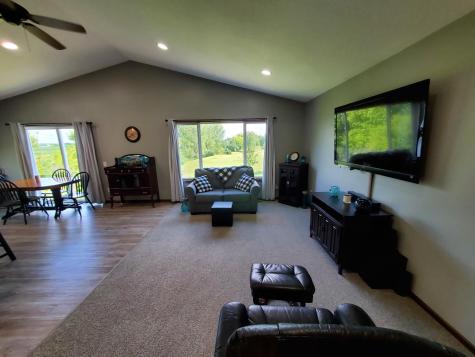 822 Deer Path Montgomery MN 56069