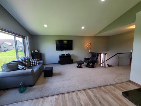 822 Deer Path Montgomery MN 56069